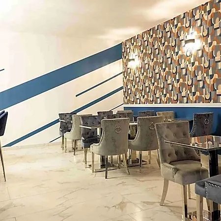 Hotel Center Saint-quentin Centre Gare 24-24 Parking Prive